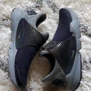 Nike Sock Dart